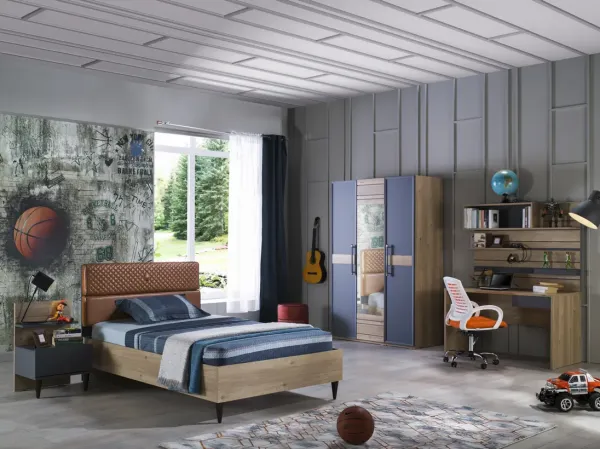Lauren Armoire